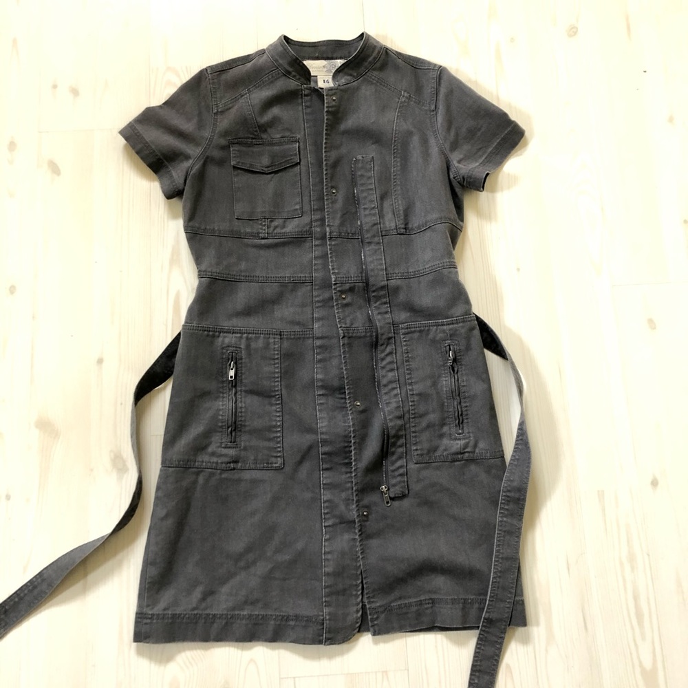 Le Chateau Denim